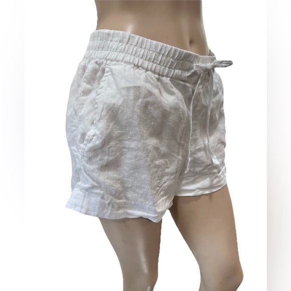 Club Monaco High Waist White Shorts - Picture 4 of 16